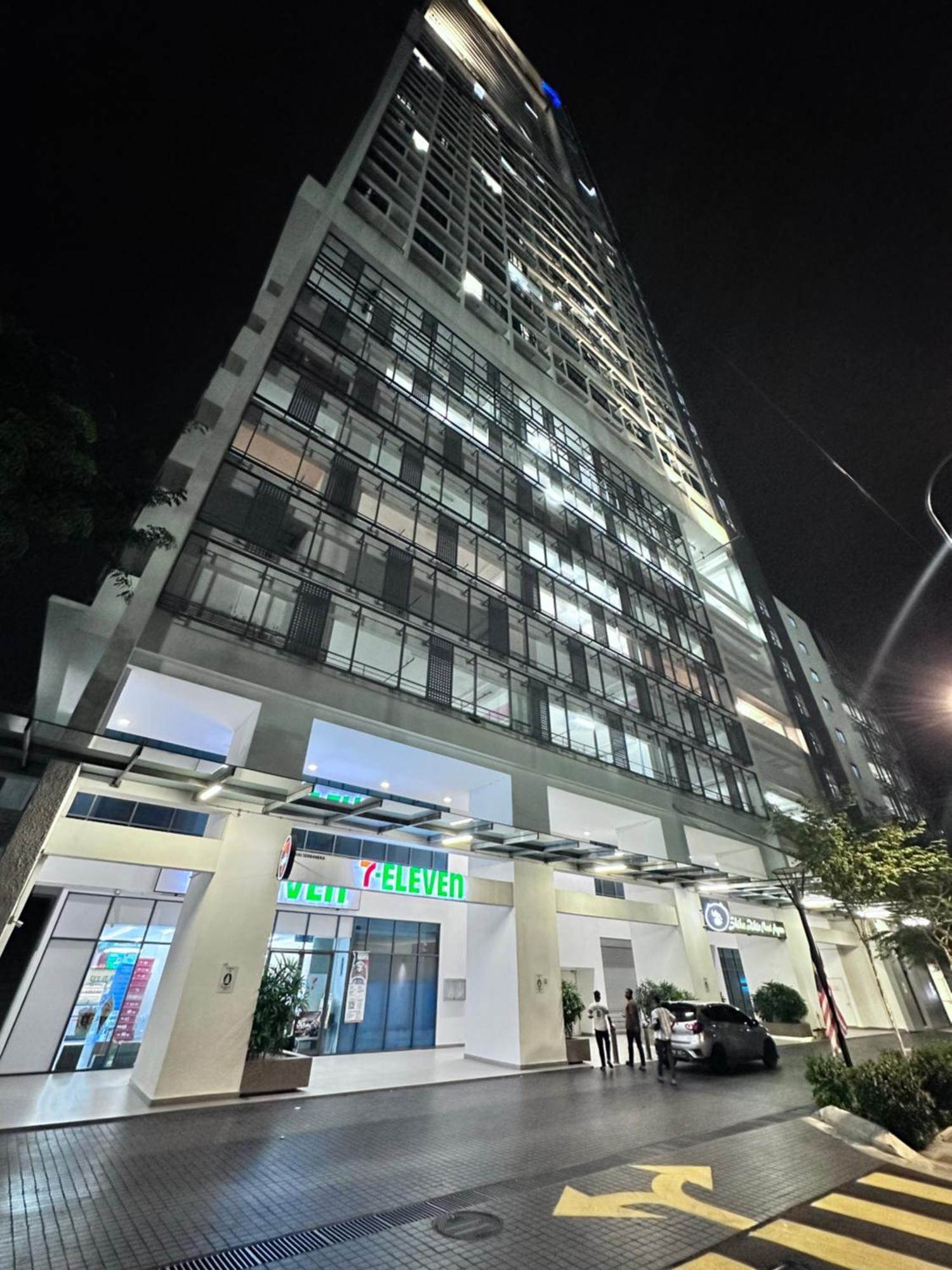 The Luxe Infinitum Klcc By Sahara Apartman Kuala Lumpur Kültér fotó